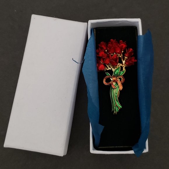 Dozen RED Roses Pin Brooch - Picture 3 of 3